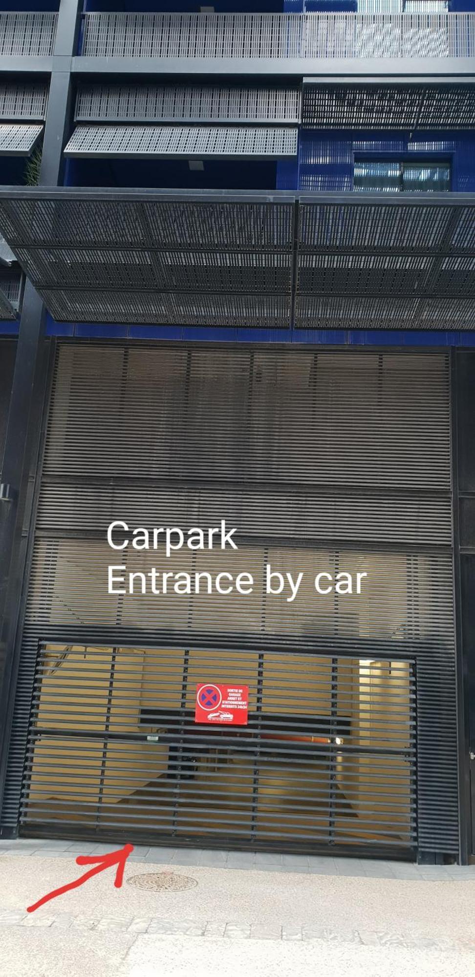 Bel Appartement Contemporain Avec Terrasse Climatisation Et Parking Payant En Option Strasbourg Luaran gambar