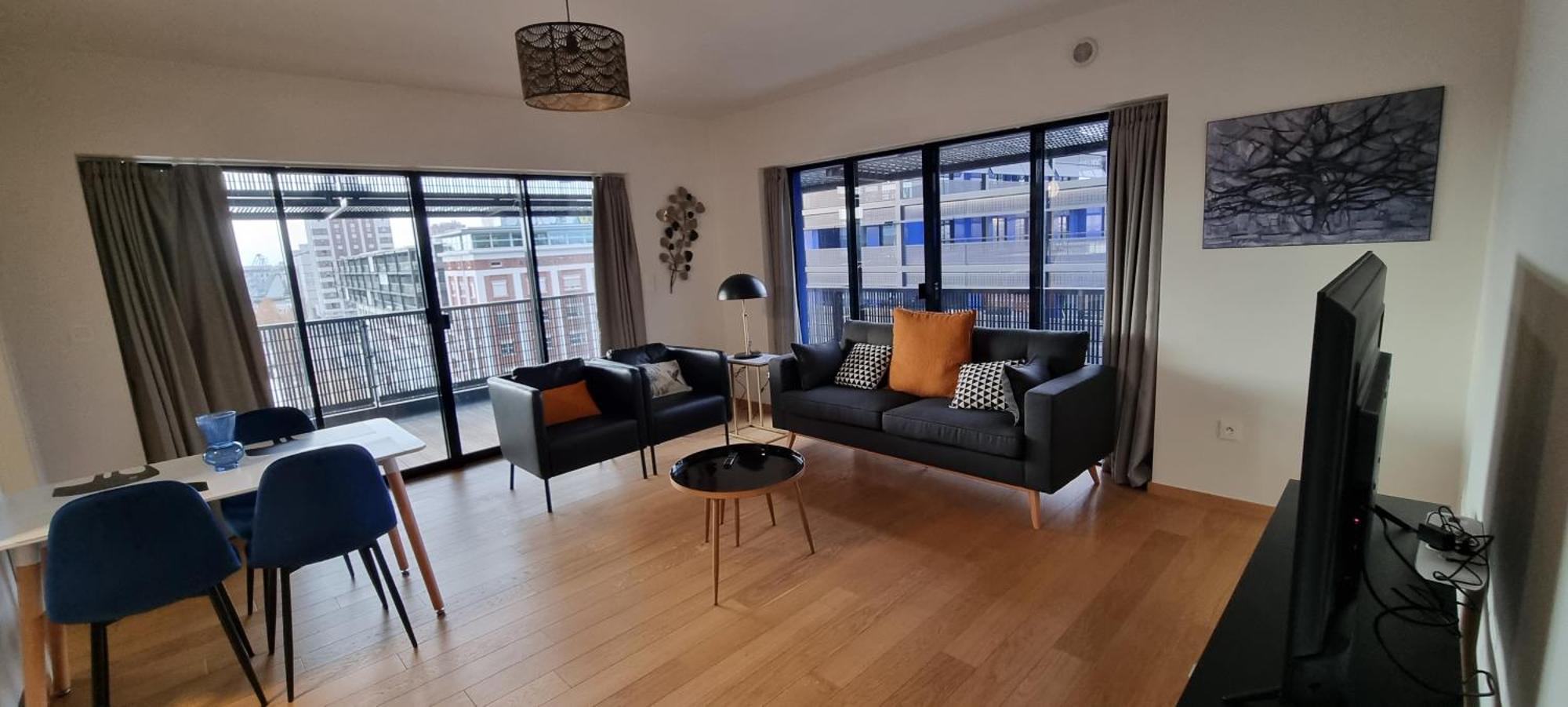 Bel Appartement Contemporain Avec Terrasse Climatisation Et Parking Payant En Option Strasbourg Luaran gambar