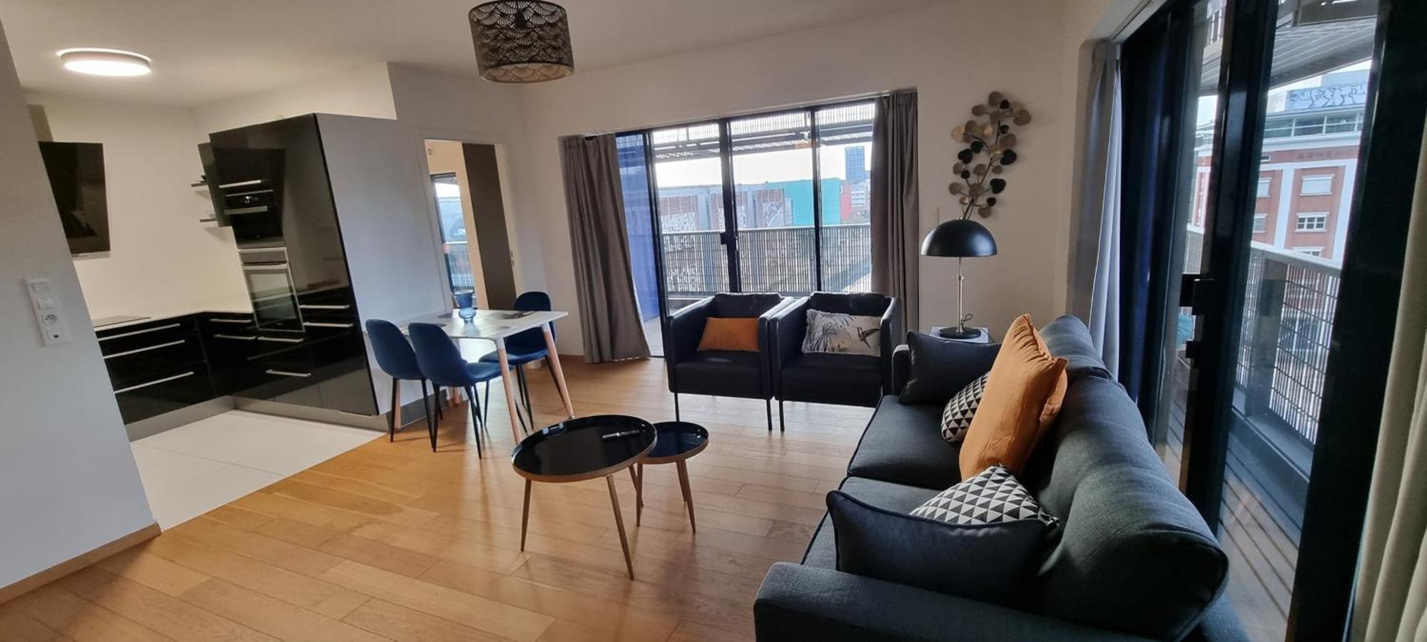 Bel Appartement Contemporain Avec Terrasse Climatisation Et Parking Payant En Option Strasbourg Luaran gambar