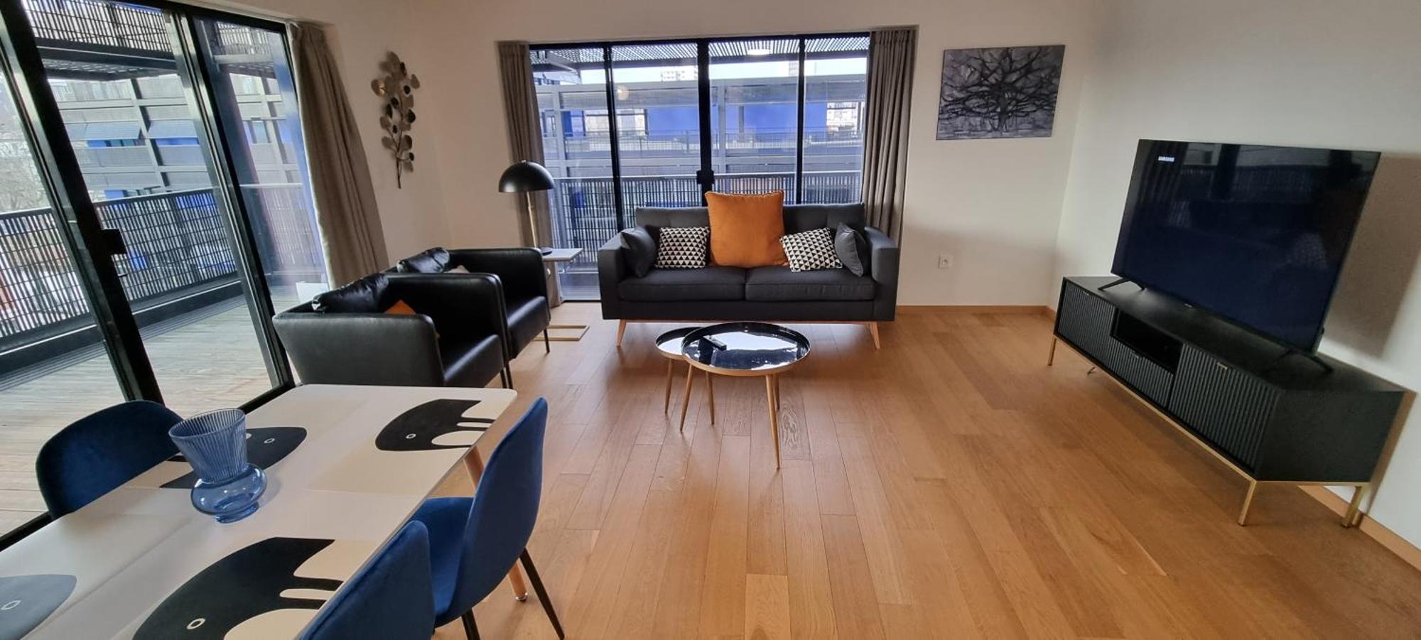 Bel Appartement Contemporain Avec Terrasse Climatisation Et Parking Payant En Option Strasbourg Luaran gambar